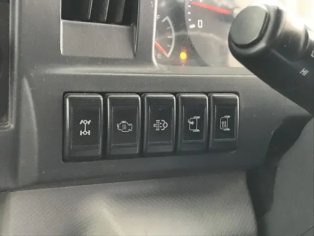いすゞ エルフ TKG-NHS85A(4WD)の写真25