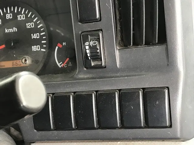 いすゞ エルフ TKG-NHS85A(4WD)の写真26