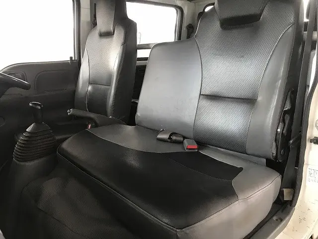 いすゞ エルフ TKG-NHS85A(4WD)の写真29