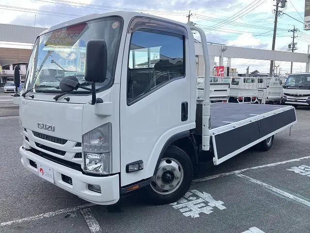 いすゞ エルフ 2RG-NPR88AR(2WD)の写真9