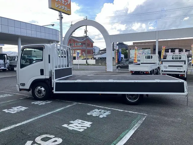 いすゞ エルフ 2RG-NPR88AR(2WD)の写真11