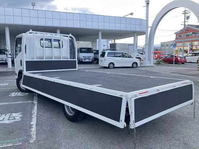 いすゞ エルフ 2RG-NPR88AR(2WD)の写真13