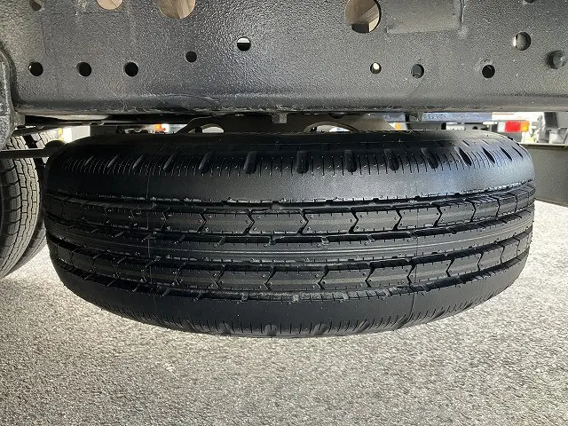 いすゞ エルフ 2RG-NPR88AR(2WD)の写真28