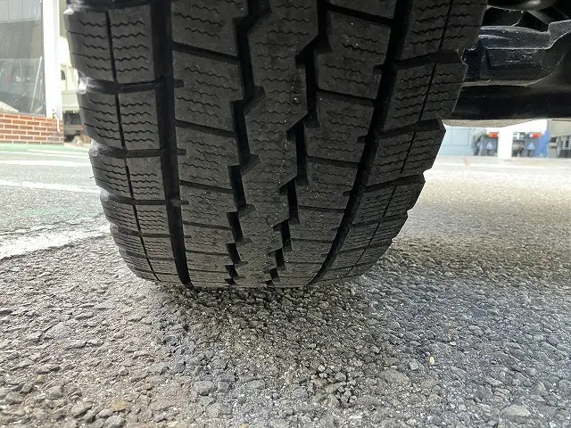 いすゞ エルフ 2RG-NPR88AR(2WD)の写真29