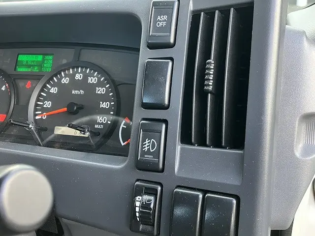 いすゞ エルフ 2RG-NPR88AR(2WD)の写真37