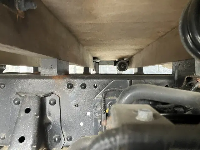 いすゞ エルフ 2RG-NPR88AR(2WD)の写真47