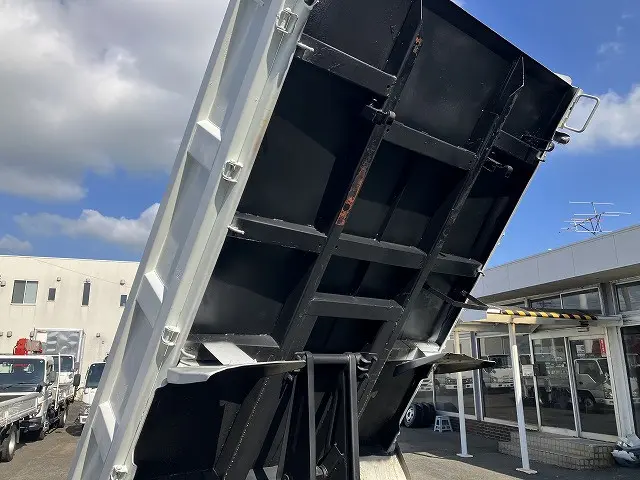 三菱 キャンター TKG-FBA60(2WD)の写真25