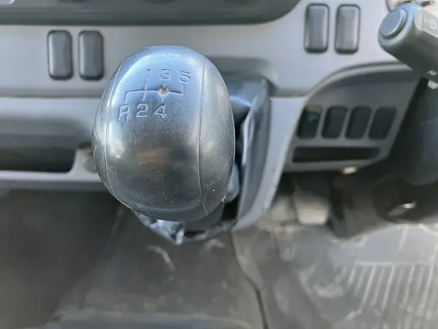 三菱 キャンター TKG-FBA60(2WD)の写真44