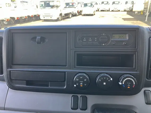 三菱 キャンター TKG-FBA60(2WD)の写真49