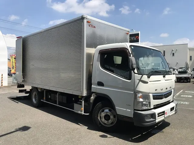 三菱 キャンター TPG-FEB90(2WD)の写真10