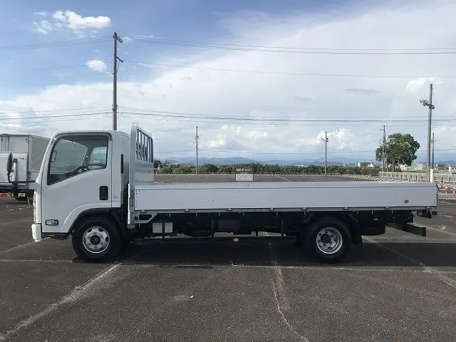 いすゞ エルフ PKG-NPR75N(2WD)の写真7