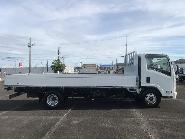 いすゞ エルフ PKG-NPR75N(2WD)の写真8