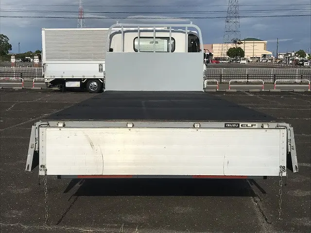いすゞ エルフ PKG-NPR75N(2WD)の写真12