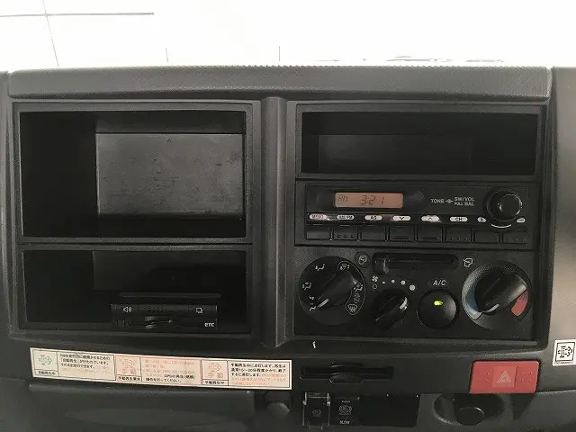 いすゞ エルフ PKG-NPR75N(2WD)の写真27