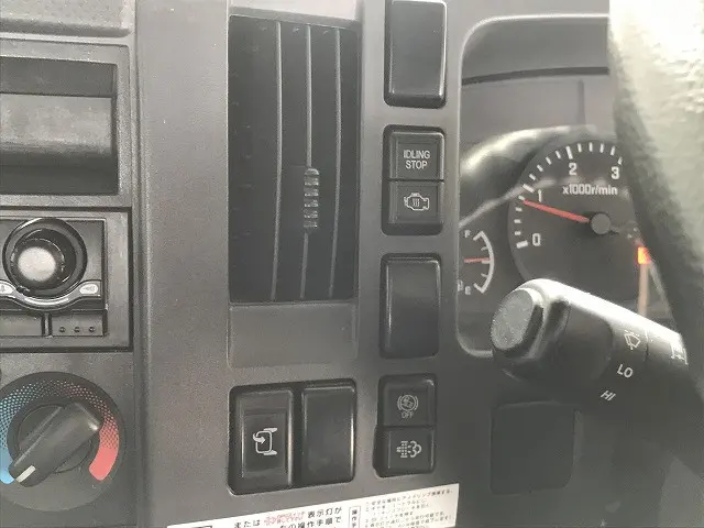 いすゞ エルフ PKG-NPR75N(2WD)の写真29