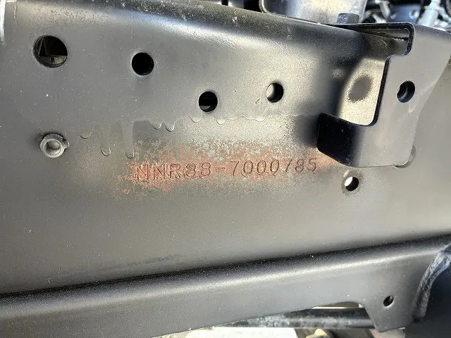 いすゞ エルフ 2RG-NNR88AN(2WD)の写真26