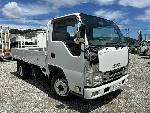 いすゞ エルフ TRG-NJR85A(2WD)の写真3