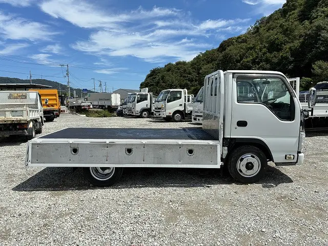 いすゞ エルフ TRG-NJR85A(2WD)の写真12
