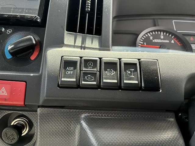 いすゞ エルフ TRG-NJR85A(2WD)の写真33