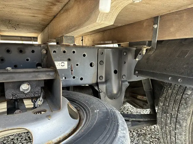 いすゞ エルフ TRG-NJR85A(2WD)の写真38