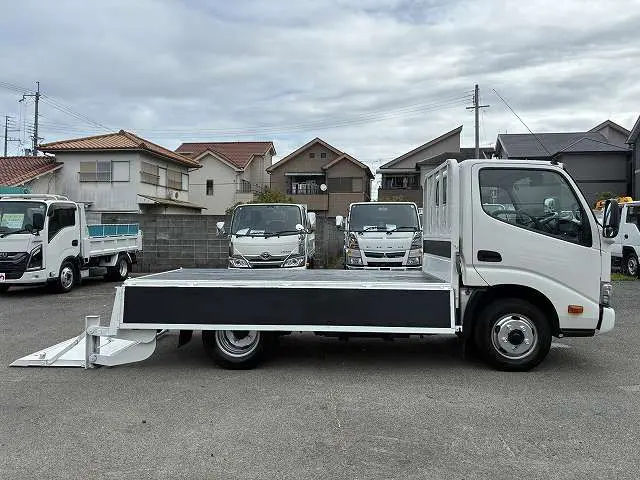 トヨタ ダイナ TPG-XZC605(2WD)の写真12