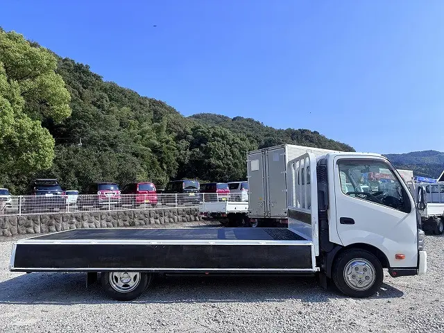トヨタ ダイナ TKG-XZC710(2WD)の写真12