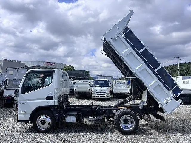 三菱 キャンター 2RG-FBA60(2WD)の写真4