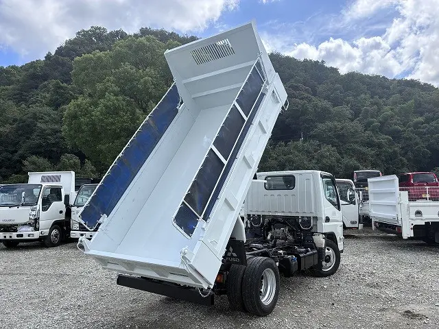 三菱 キャンター 2RG-FBA60(2WD)の写真8