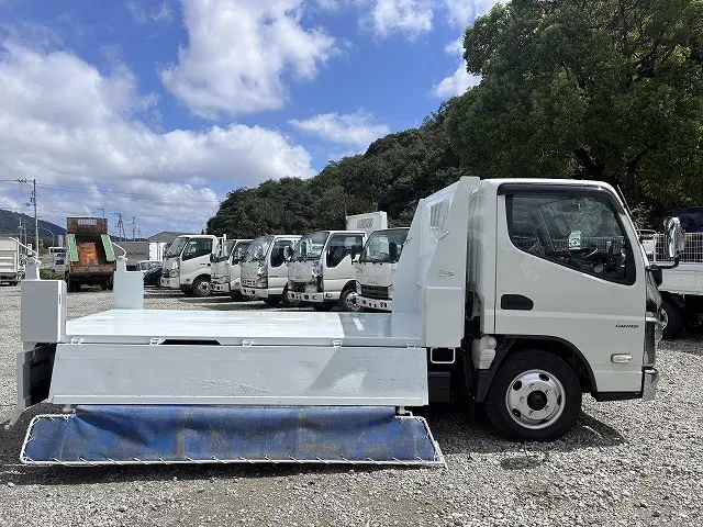三菱 キャンター 2RG-FBA60(2WD)の写真19