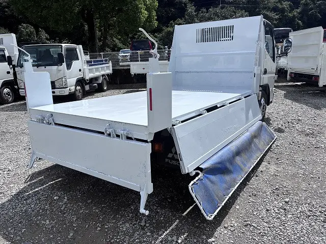 三菱 キャンター 2RG-FBA60(2WD)の写真22
