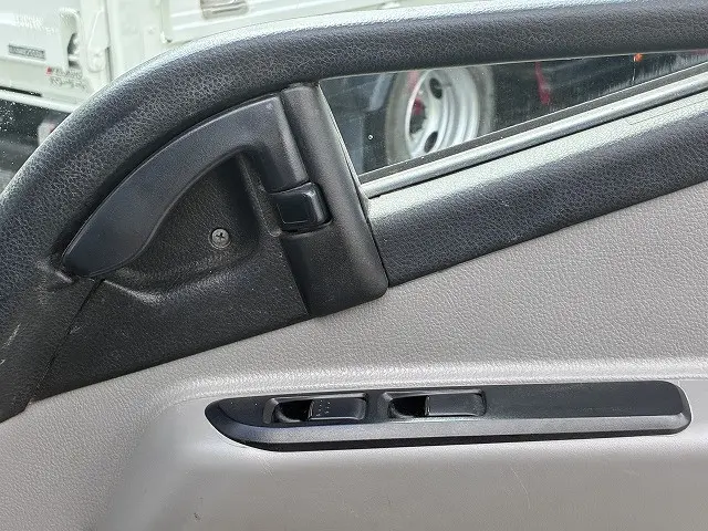 三菱 キャンター 2RG-FBA60(2WD)の写真37
