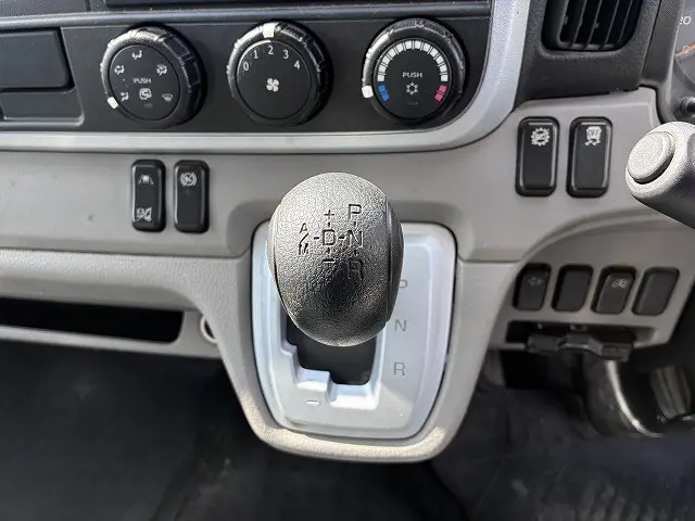 三菱 キャンター 2RG-FBA60(2WD)の写真48