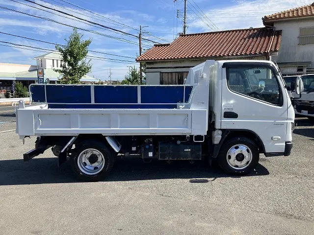 三菱 キャンター 2RG-FBA60(2WD)の写真12