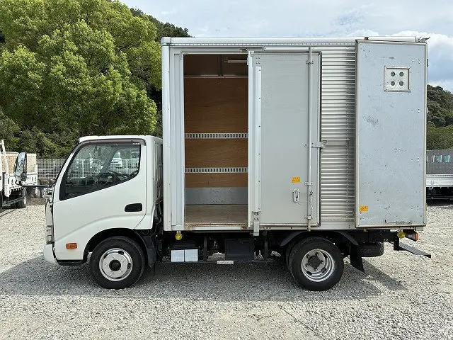 日野 デュトロ TPG-XZC605M(2WD)の写真11