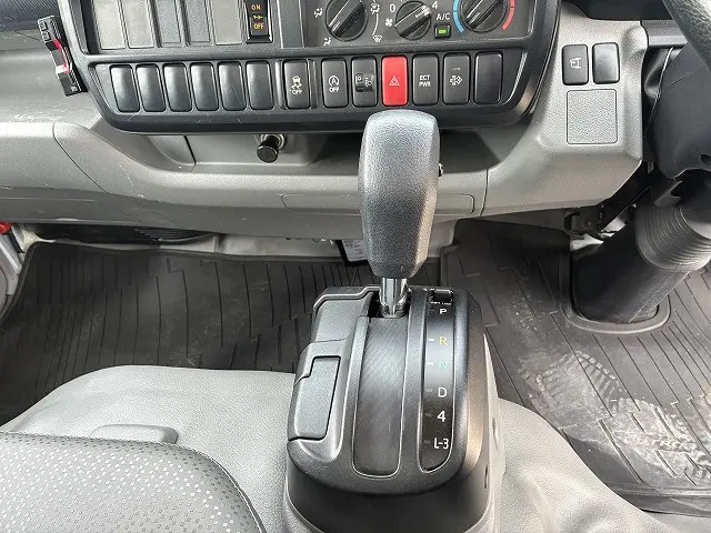 日野 デュトロ TPG-XZC605M(2WD)の写真37