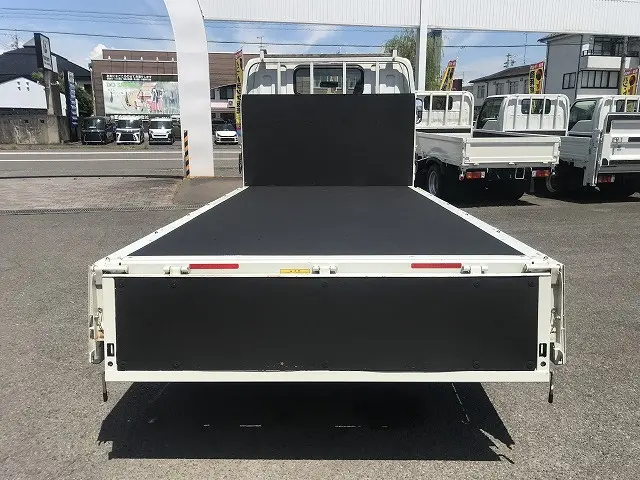 三菱 キャンター TPG-FBA20(2WD)の写真12