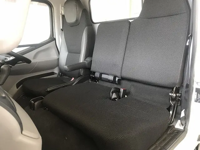 三菱 キャンター TPG-FBA20(2WD)の写真26