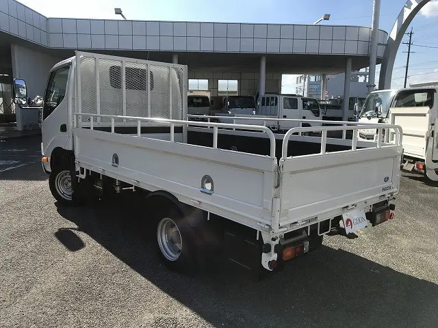 トヨタ ダイナ 2DG-GDY231(2WD)の写真4