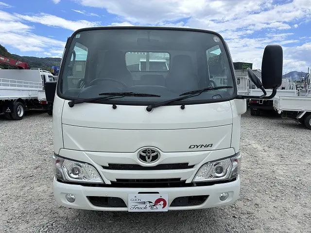 トヨタ ダイナ LDF-KDY281(4WD)の写真2