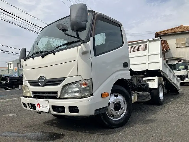 日野 デュトロ SKG-XZU620T(2WD)の写真1