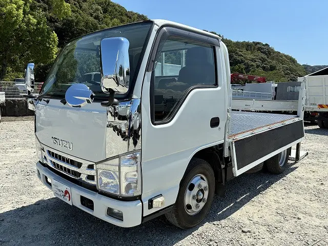 いすゞ エルフ TRG-NJR85A(2WD)の写真9