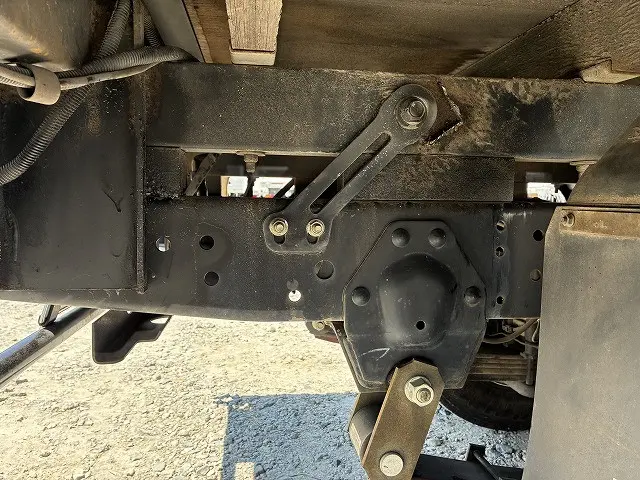 いすゞ エルフ TRG-NJR85A(2WD)の写真43