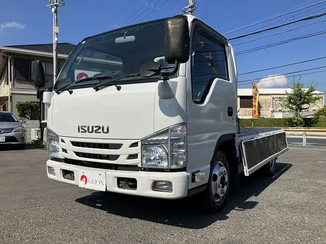 いすゞ エルフ 2RG-NJR88A(2WD)の写真9