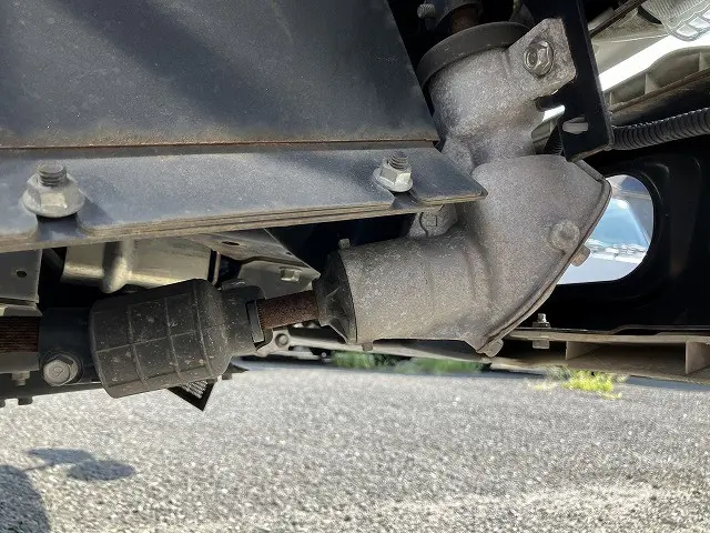 いすゞ エルフ 2RG-NJR88A(2WD)の写真49