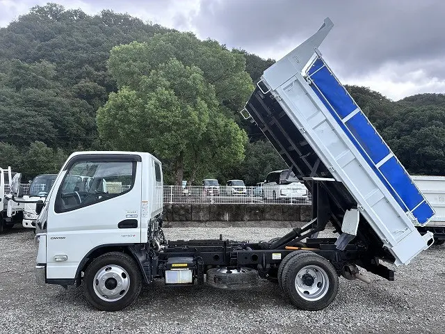 三菱 キャンター 2RG-FBA60(2WD)の写真4