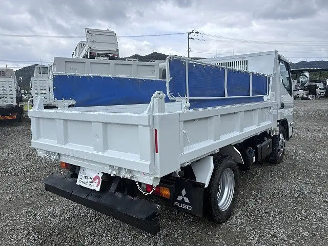 三菱 キャンター 2RG-FBA60(2WD)の写真15