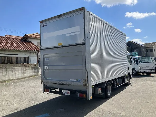 いすゞ エルフ 2RG-NPR88AN(2WD)の写真8