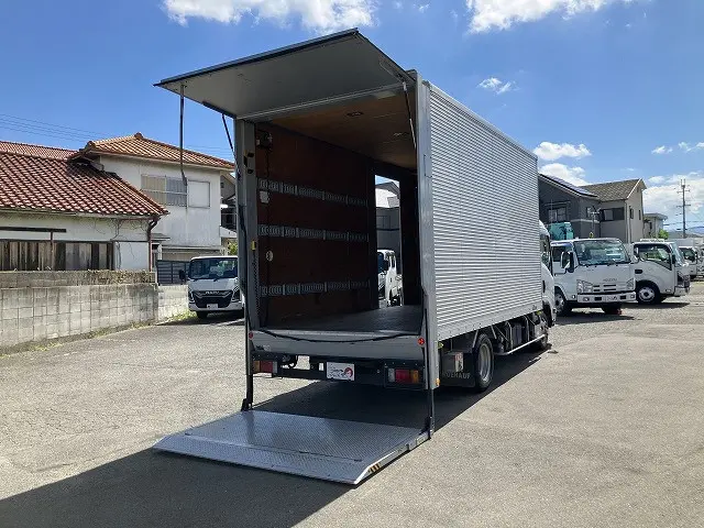 いすゞ エルフ 2RG-NPR88AN(2WD)の写真15