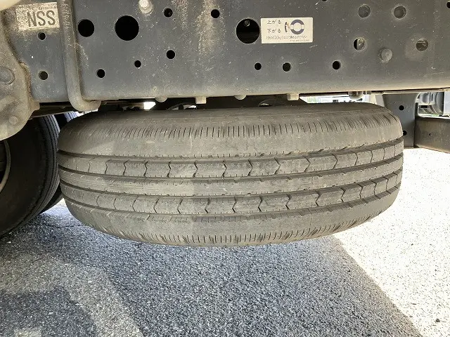 いすゞ エルフ 2RG-NPR88AN(2WD)の写真25