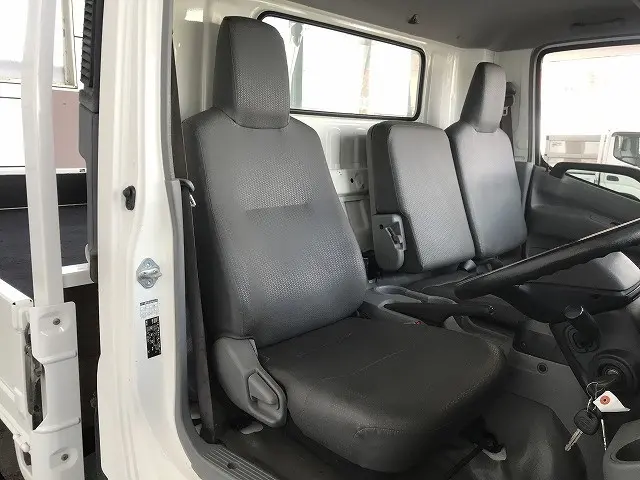 日野 デュトロ TPG-XZU710M(2WD)の写真33